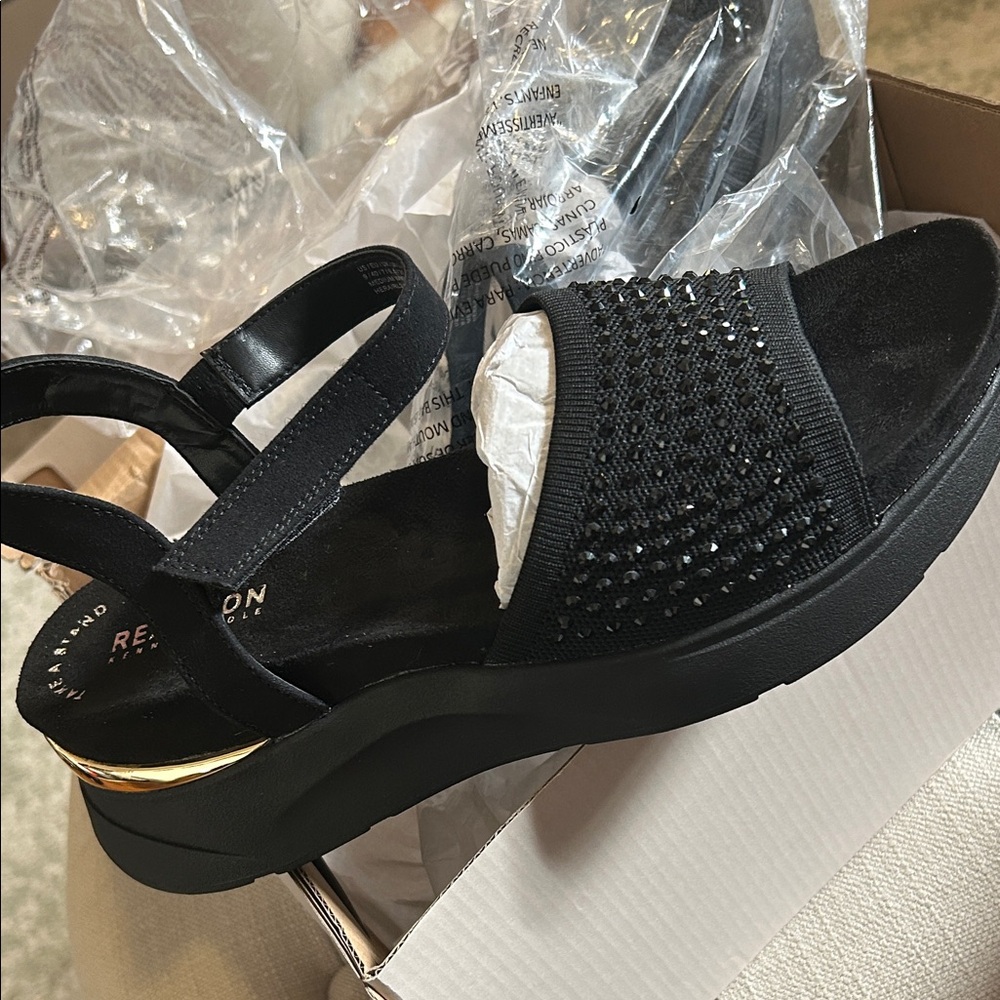 Kenneth Cole Reaction Black Rhinestone Sandals